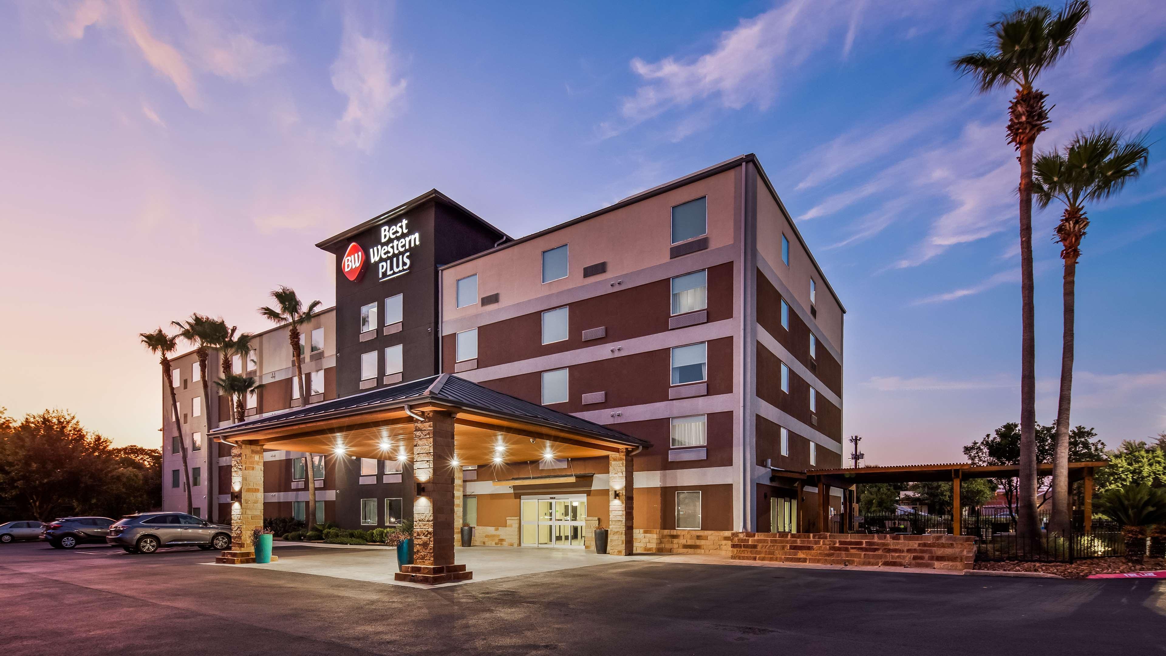 Best Western Plus Madison-Huntsville Hotel Exterior foto